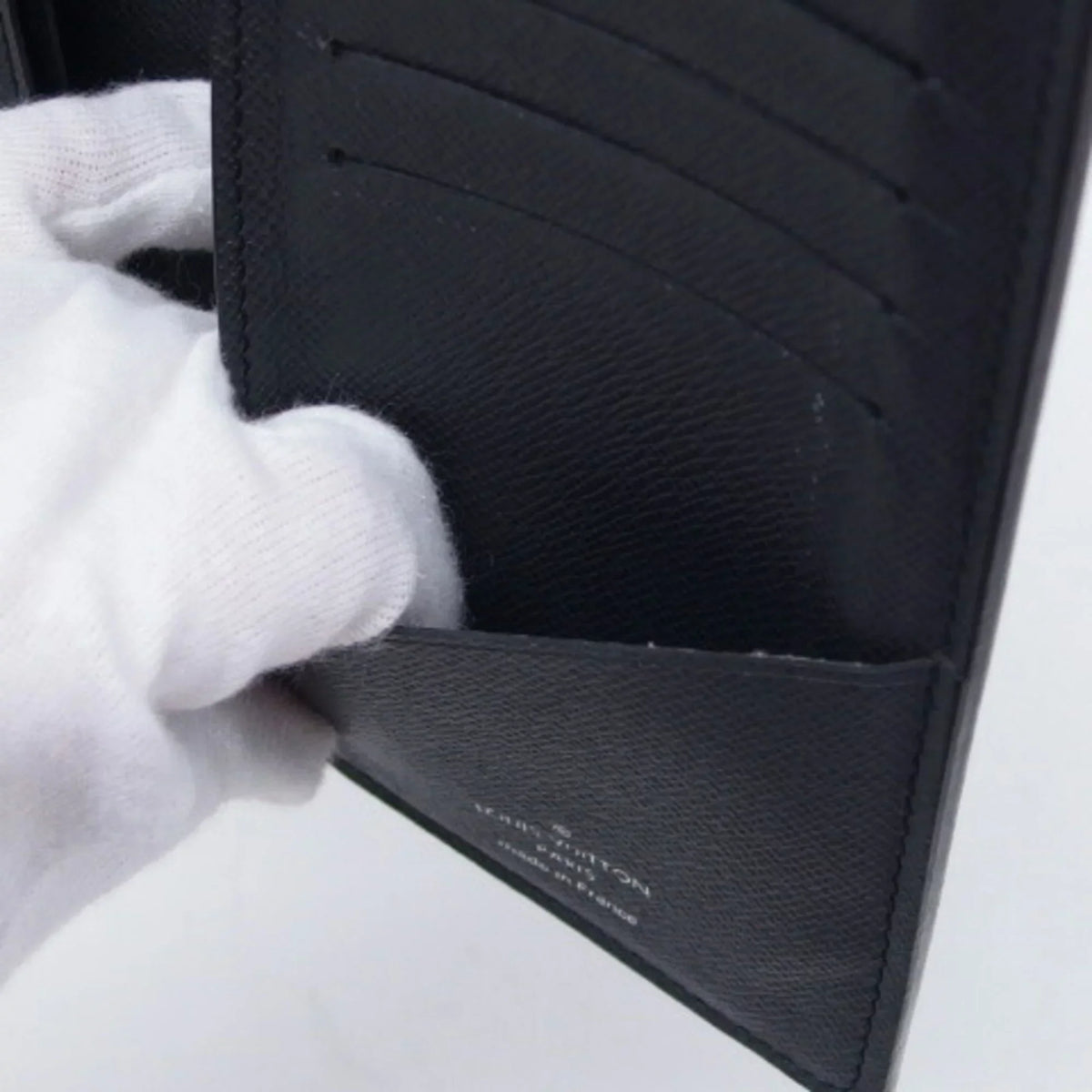 (Good) Long Wallet Black Pre-Owned Bifold Taiga Billfold
