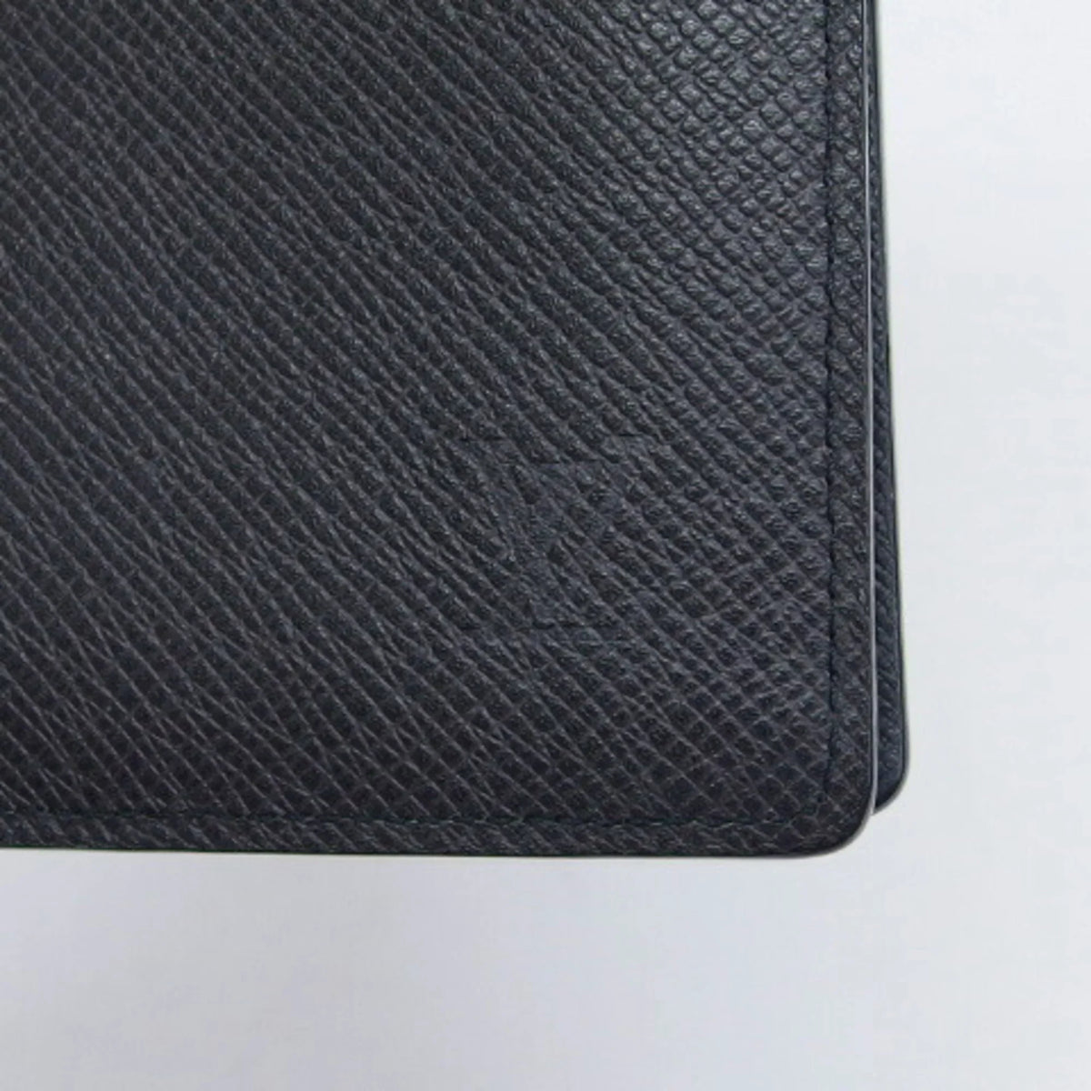 (Good) Long Wallet Black Pre-Owned Bifold Taiga Billfold