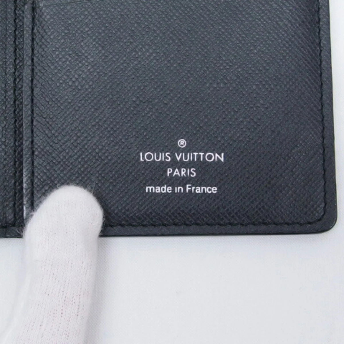 (Good) Long Wallet Black Pre-Owned Bifold Taiga Billfold